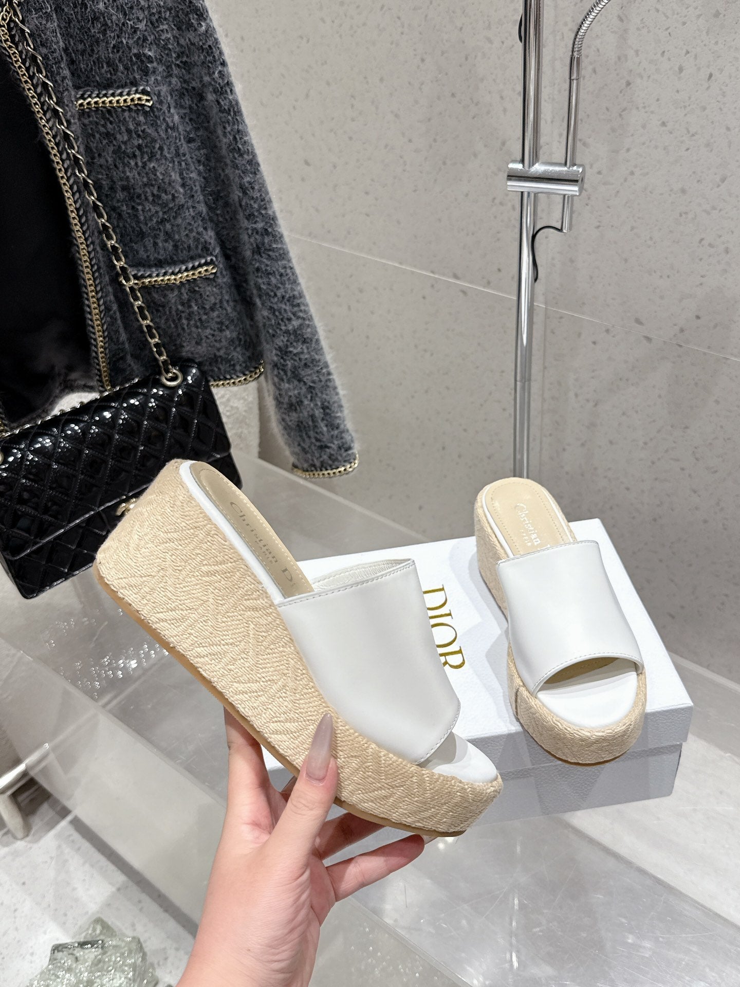 CD 26s Platform Sandal 65 White Beige Leather 636356