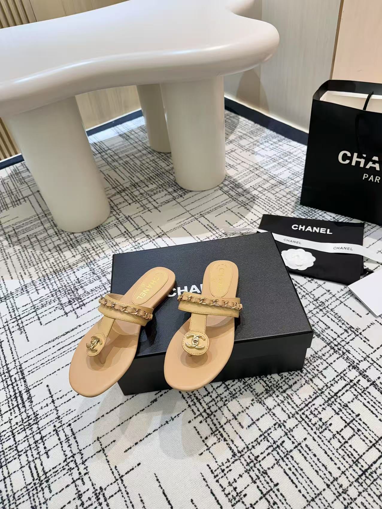 Chanel 2026 Thong Sandals Calfskin Chain 790087