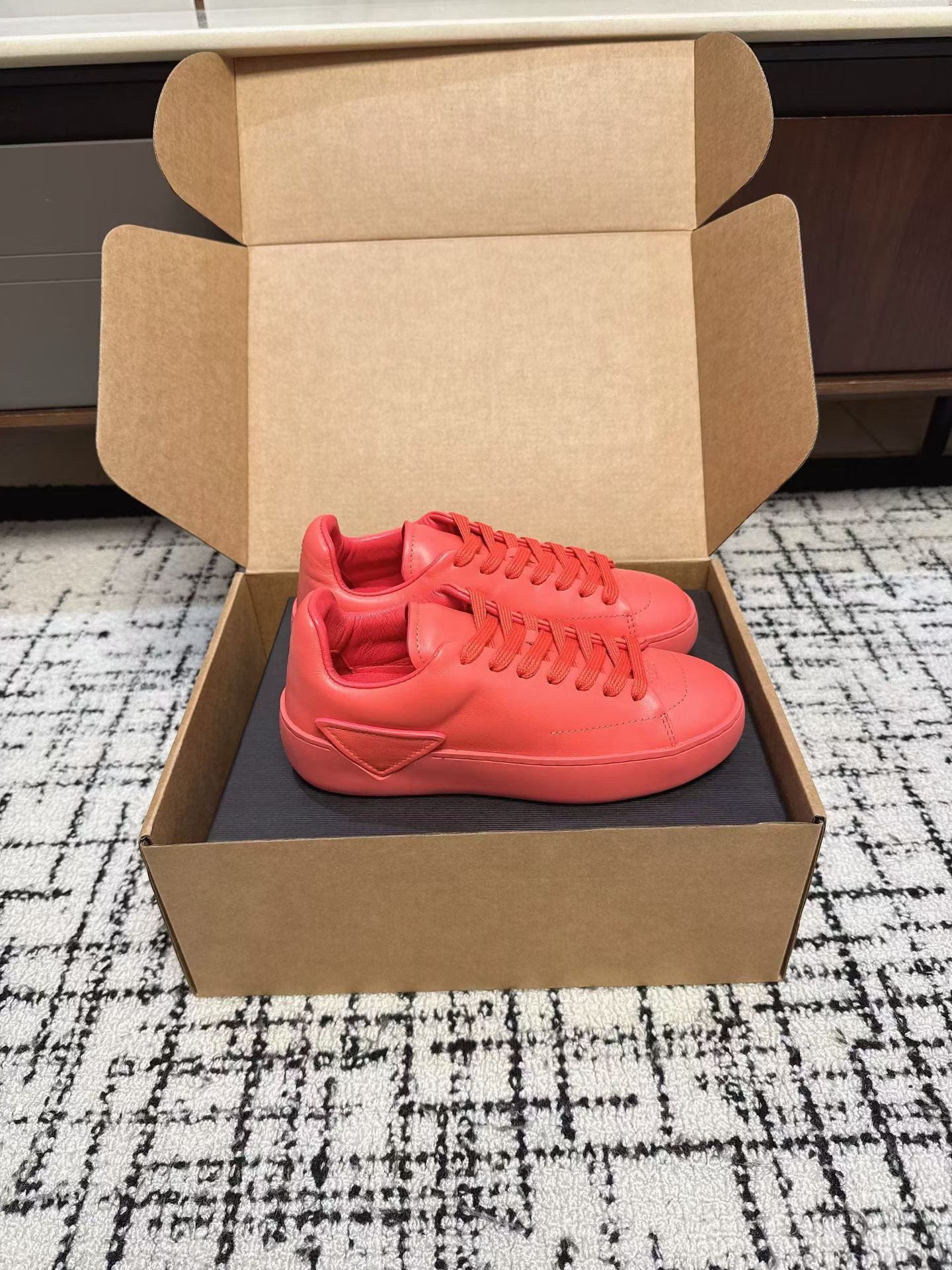 Prada 2026 Sneaker Calfskin 856093