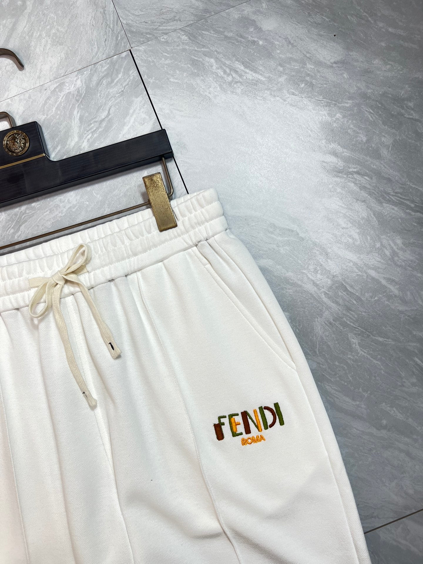Fendi 2026 Men's Five-Point Shorts Cotton 804096