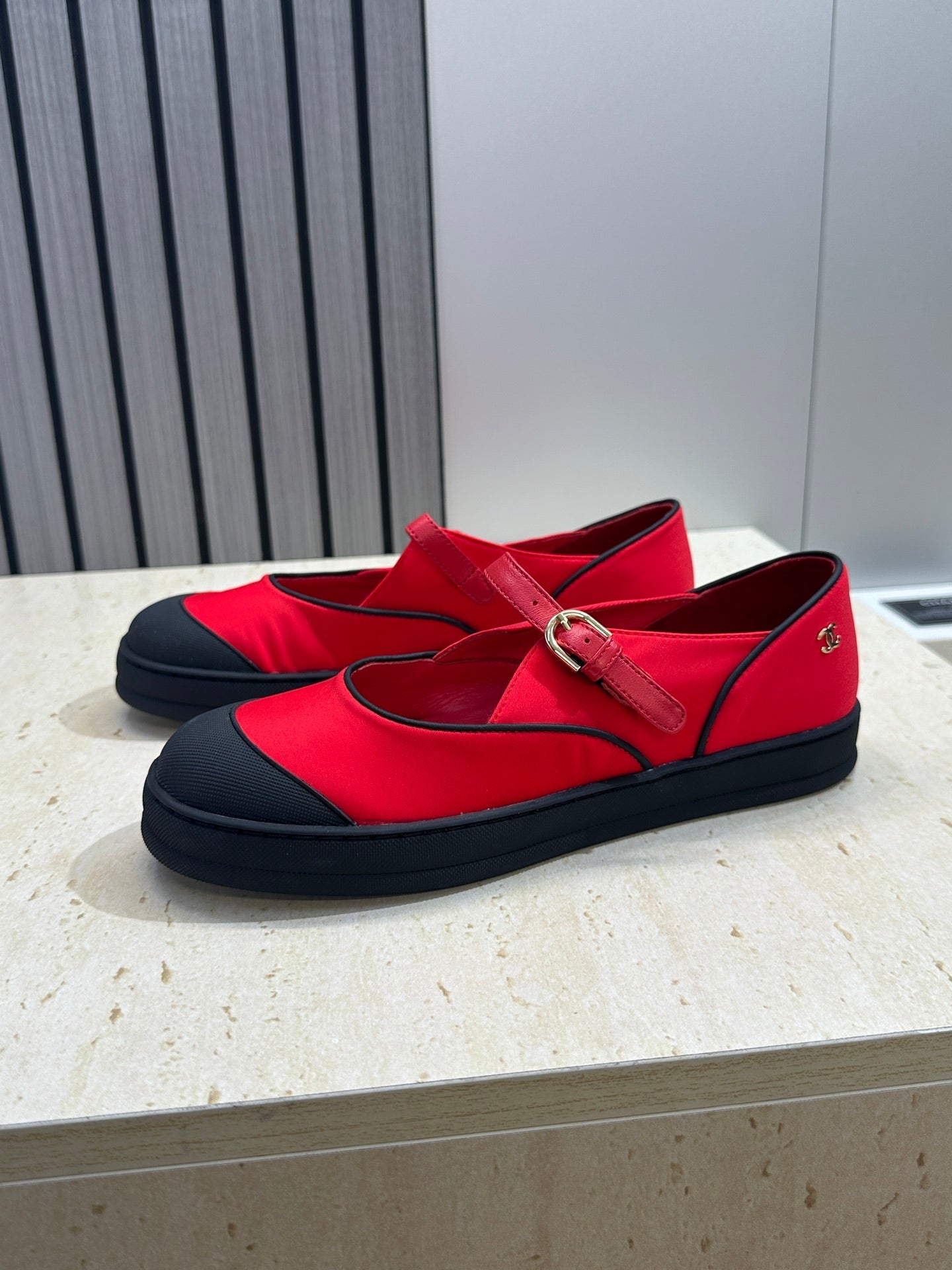 Chanel 2026 Flat Round Toe Loafers Sheepskin 830429