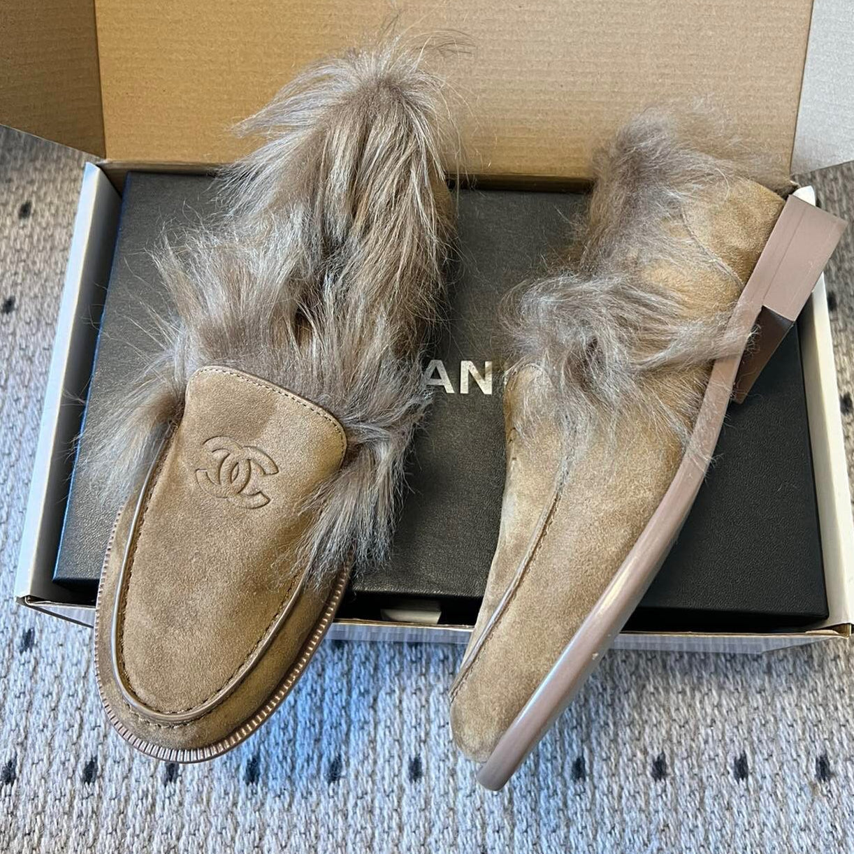 CC 26 Furry Loafer Brown Suede Kidskin and Shearling Lambskin 592925