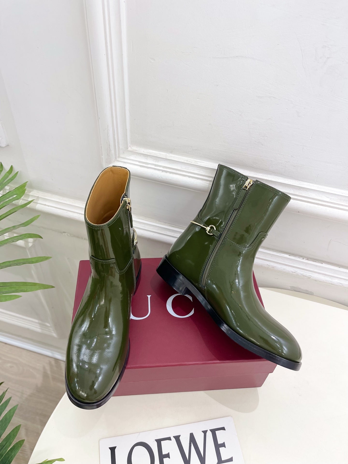 Gucci 25𝐬𝐬 horsebit  ankle boots dark olive green patent calfskin