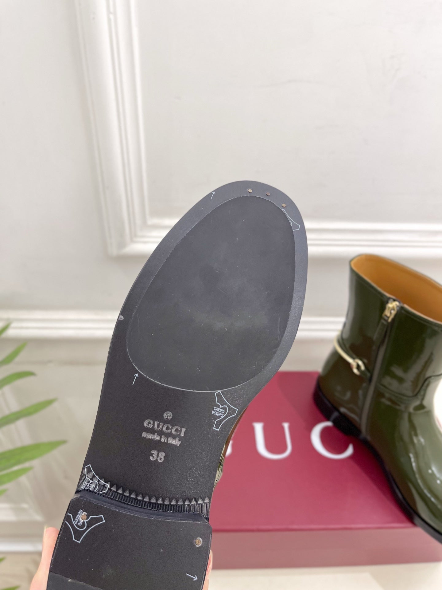 Gucci 25𝐬𝐬 horsebit  ankle boots dark olive green patent calfskin