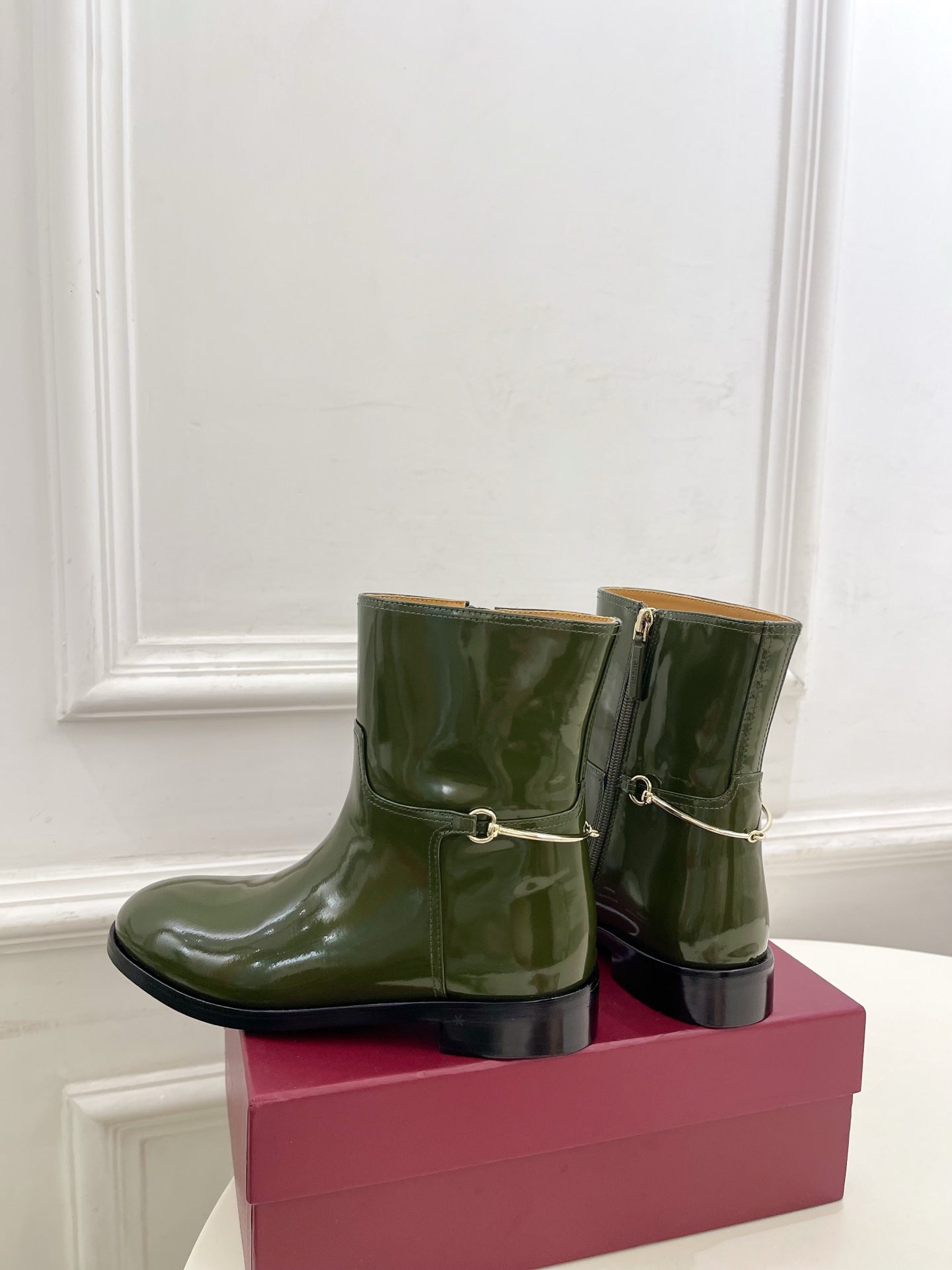 Gucci 25𝐬𝐬 horsebit  ankle boots dark olive green patent calfskin