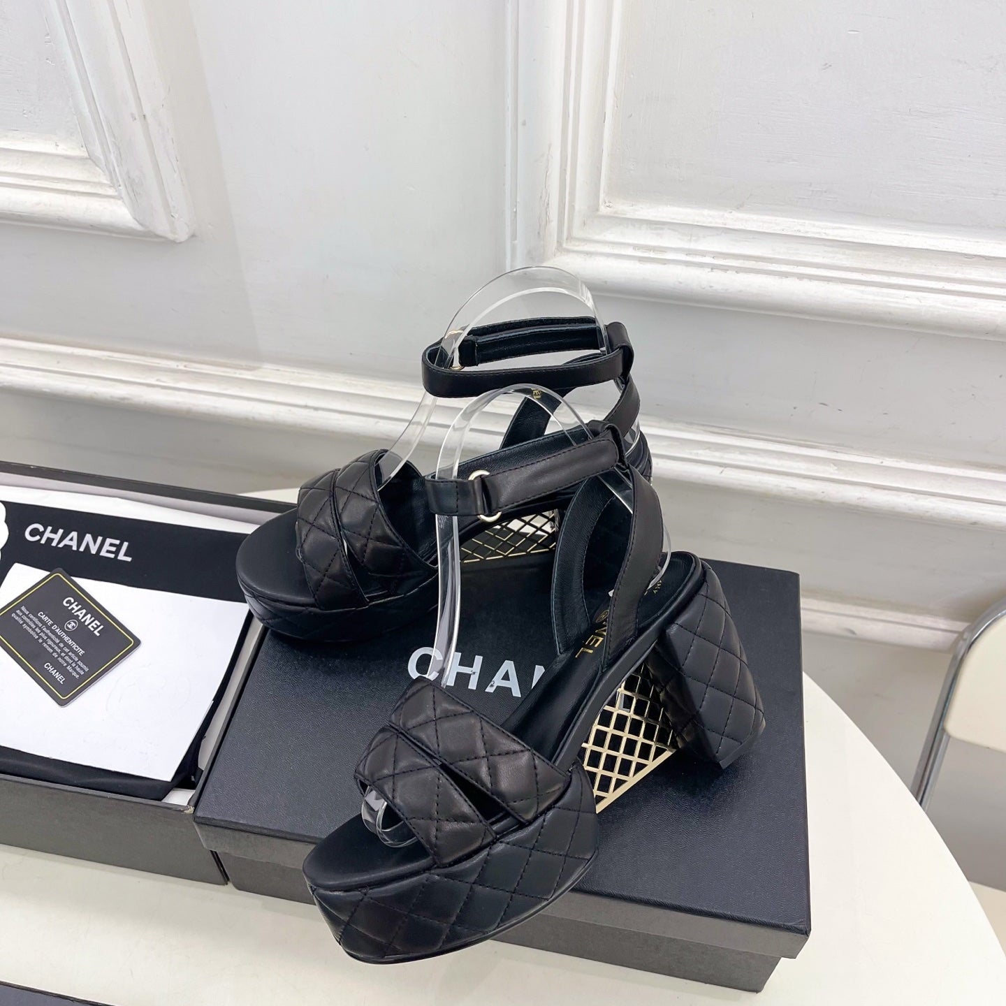 CC 26s HighHeeled Platform Sandals 85 Black Sheepskin 631867