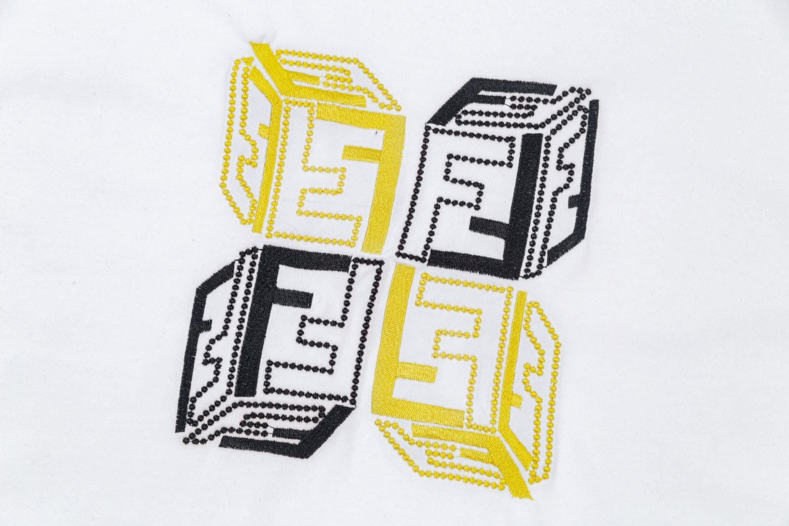 Fendi 2026 Men's Short-Sleeve T-Shirt Cotton 805967