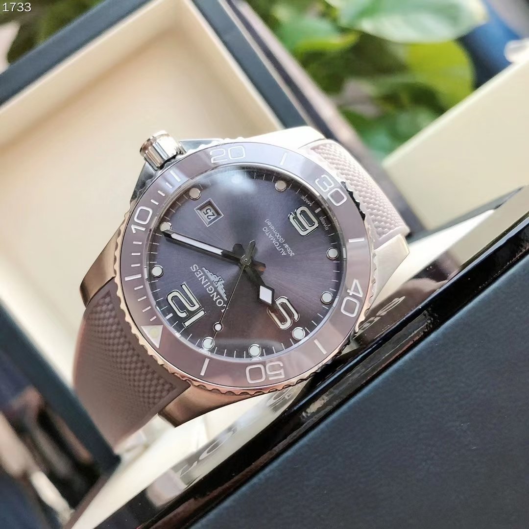 HYDROCONQUEST AUTOMATIC GREY BEZEL RUBBER STRAP